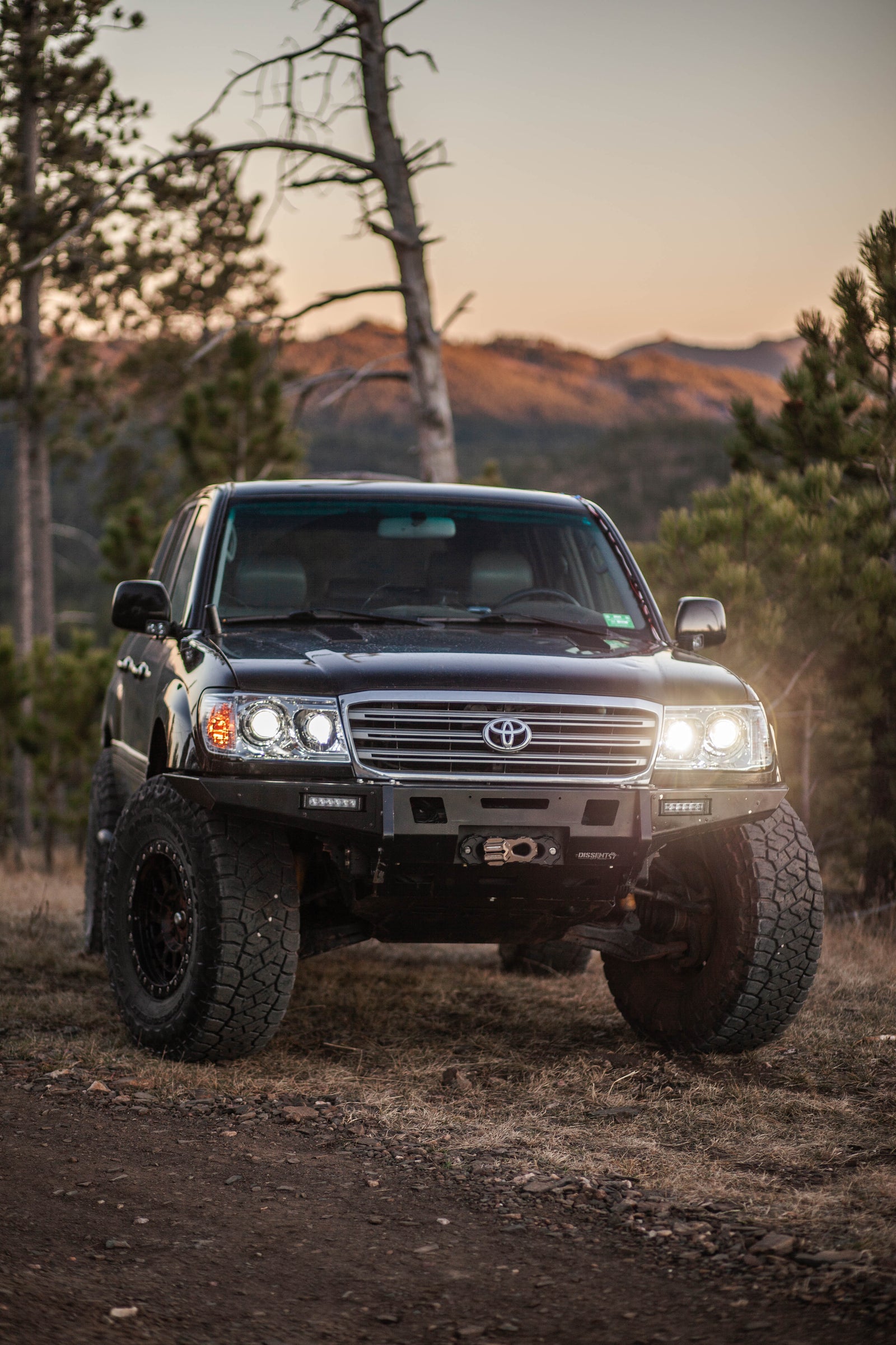 1998 - 2007 Toyota Land Cruiser (100 Series)  Ditch Light Brackets